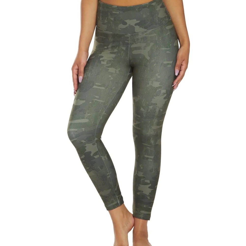 Marika Camo Leggings (Large)